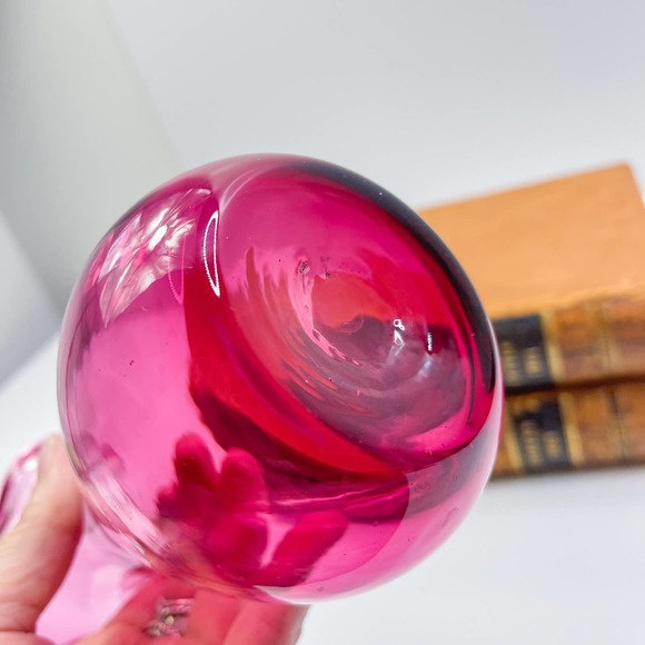 Pilgram Cranberry w/Flower Vase with Ruffle Collar - Picture 2 of 4